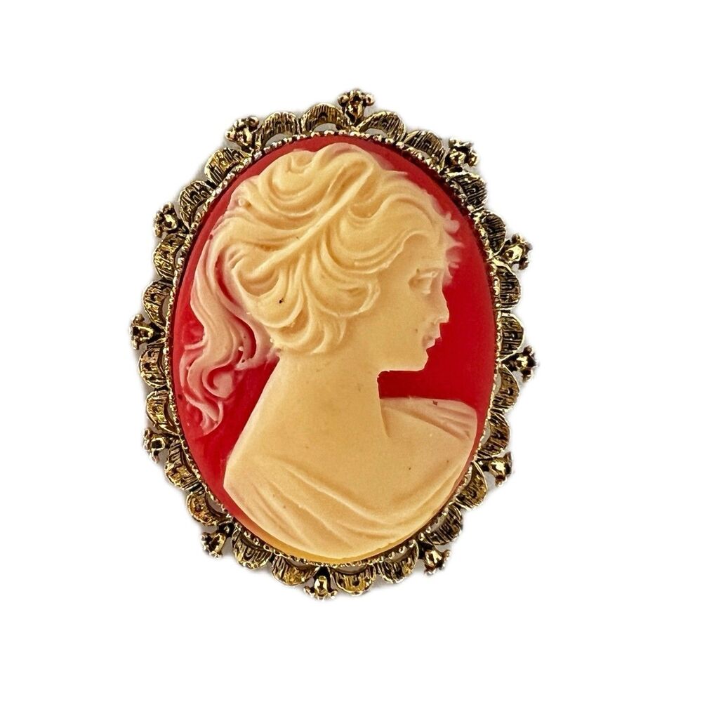 Victorian Cameo Brooch Vintage 1970's Women's Pin Cameo